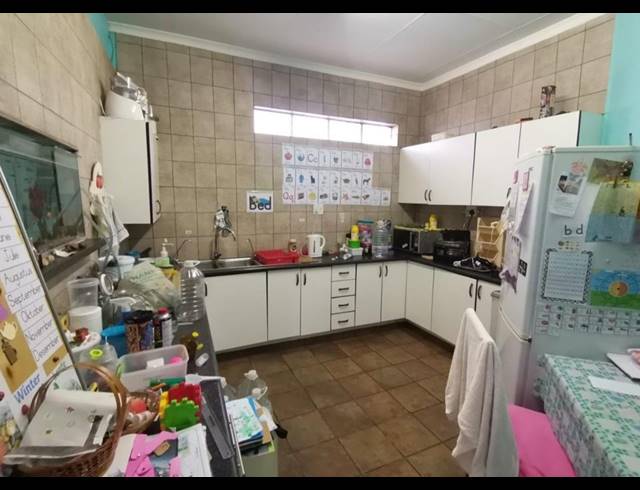 620M² BUSINESS CENTRE FOR SALE IN VANDERBIJLPARK CENTRAL